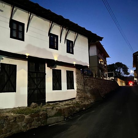 Туйковата Къща Tuikov'S House Teteven Bagian luar foto
